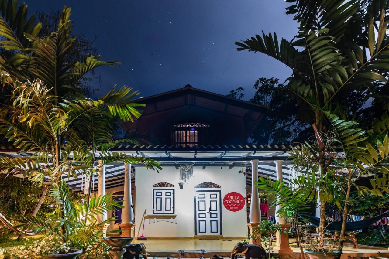 Coconut Villa Midigama Exterior photo